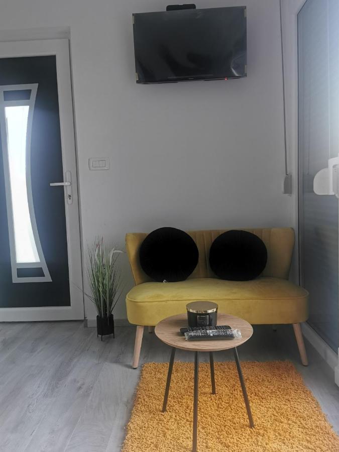 Yellow Dream Murvica  Экстерьер фото